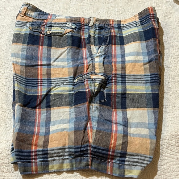 Tommy Bahama Other - Tommy Bahama plaid linen shorts. Size 44R.